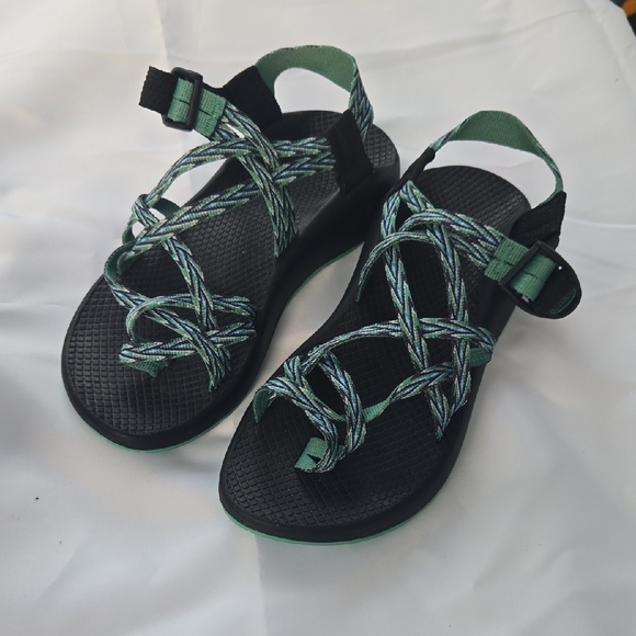 Stylish Black and Green Women's Sandals - Picture 1 of 5